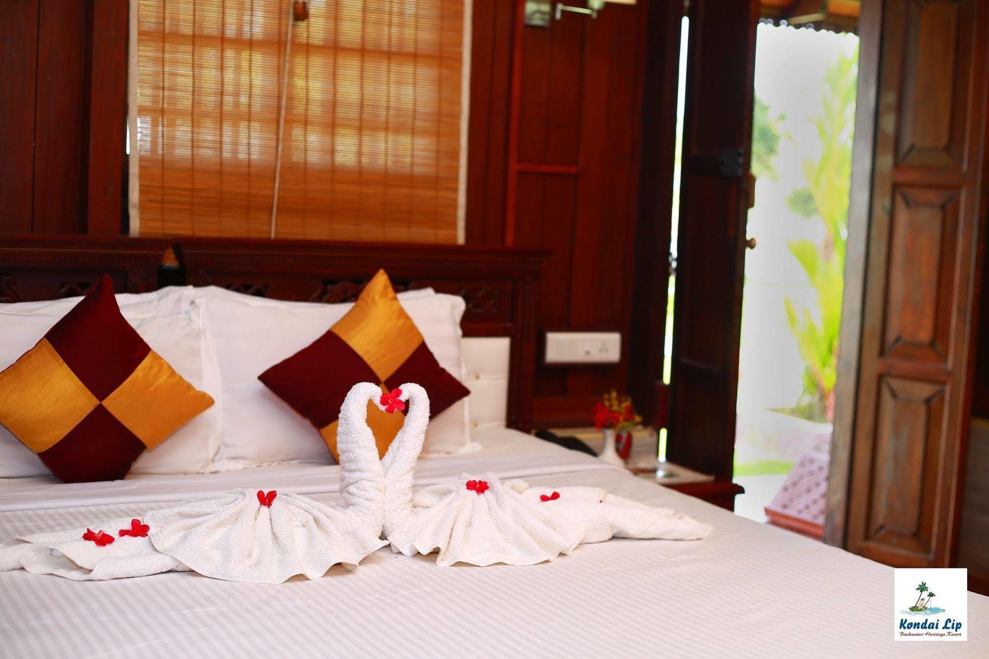सहारा Kondai Lip Backwater Heritage Kochi