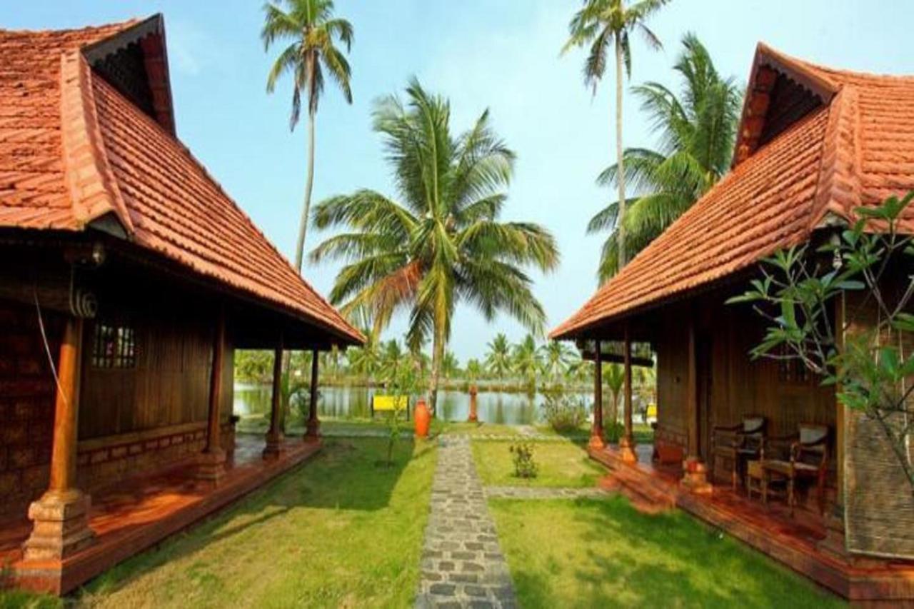 सहारा Kondai Lip Backwater Heritage